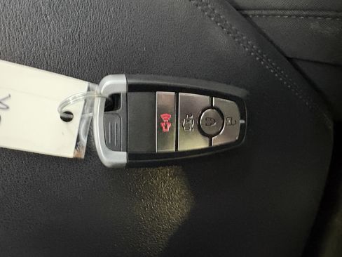 Used 2015 Ford Edge SE FWD image 29