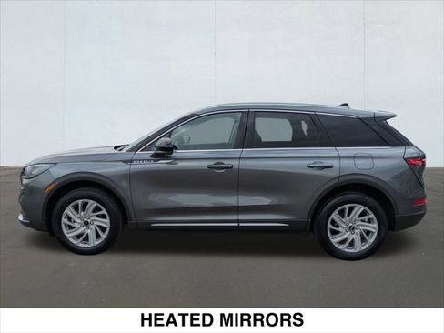 Used 2022 Lincoln Corsair Standard image 2