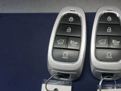 Used 2024 Hyundai Palisade Limited FWD image 22
