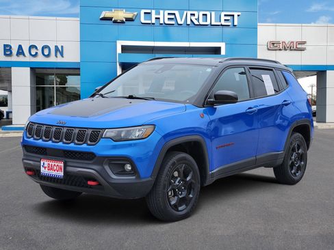 Used 2024 Jeep Compass Trailhawk AWD/4WD image 1