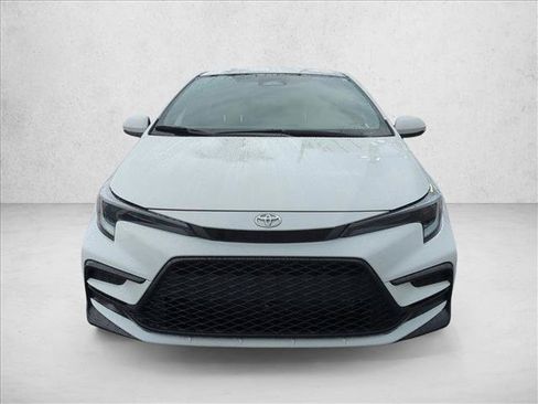 Used 2025 Toyota Corolla SE FWD image 2