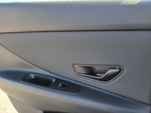 New 2026 Hyundai Elantra SEL Sport FWD image 23
