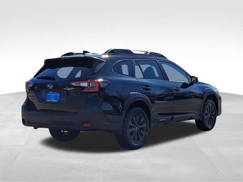 Used 2023 Subaru Outback Onyx Edition image 6