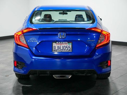 Used 2019 Honda Civic Sport image 4
