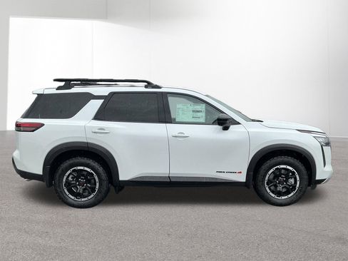 New 2026 Nissan Pathfinder Rock Creek AWD/4WD image 2