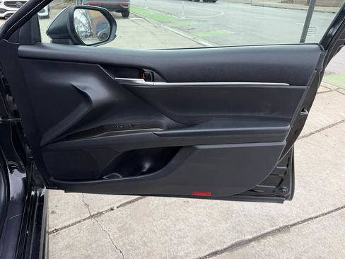 Used 2021 Toyota Camry SE image 23