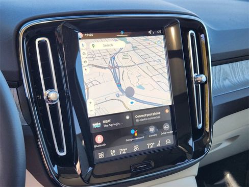 New 2026 Volvo XC40 B5 Ultra w/ Climate Package image 11