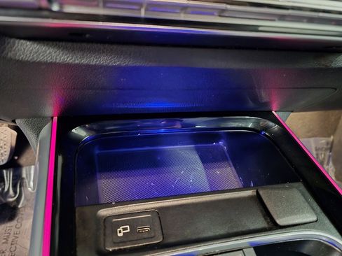 Used 2021 Mercedes-Benz GLB 250 image 26