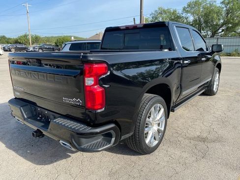 Used 2023 Chevrolet Silverado 1500 High Country w/ High Country Premium Package AWD/4WD image 6