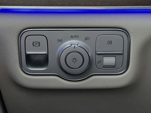 New 2026 Mercedes-Benz GLS 450 4MATIC image 10