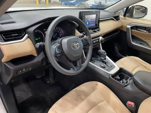 Used 2019 Toyota RAV4 XLE image 28