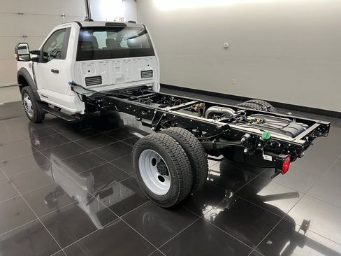 New 2026 Ford F550 4x4 Regular Cab Super Duty image 4