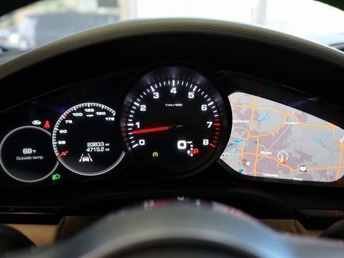 Used 2020 Porsche Cayenne image 35