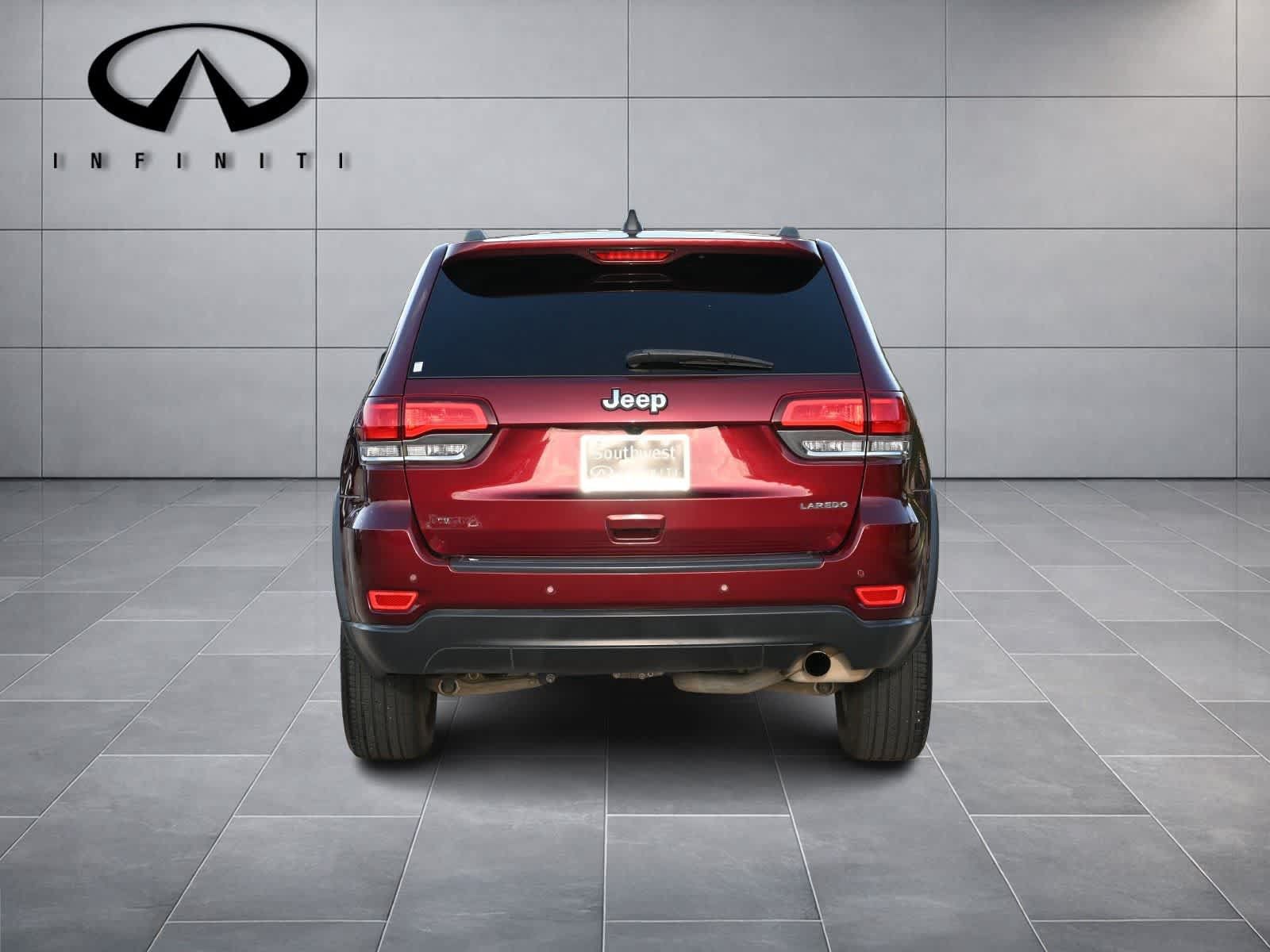 Used 2021 Jeep Grand Cherokee Laredo RWD image 6
