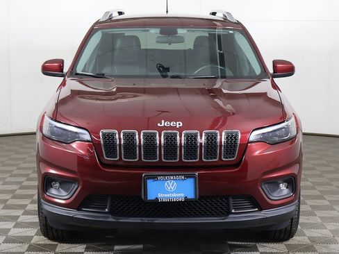 Used 2019 Jeep Cherokee Latitude Plus w/ Cold Weather Group image 8