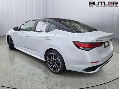 Used 2024 Nissan Sentra SR w/ SR Premium Package image 7