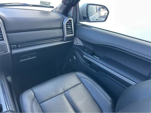 Certified 2021 Ford Expedition XLT image 14