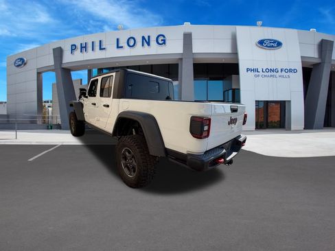 Used 2023 Jeep Gladiator Rubicon w/ LED Lighting Group AWD/4WD image 3
