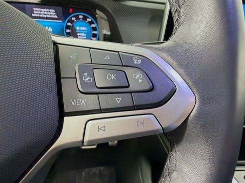 Used 2025 Volkswagen Atlas Cross Sport SEL R-Line image 12