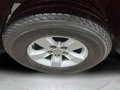 Used 2021 RAM 1500 Classic SLT image 21