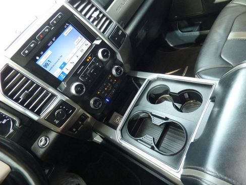 Used 2019 Ford F250 Platinum w/ Platinum Ultimate Package image 32