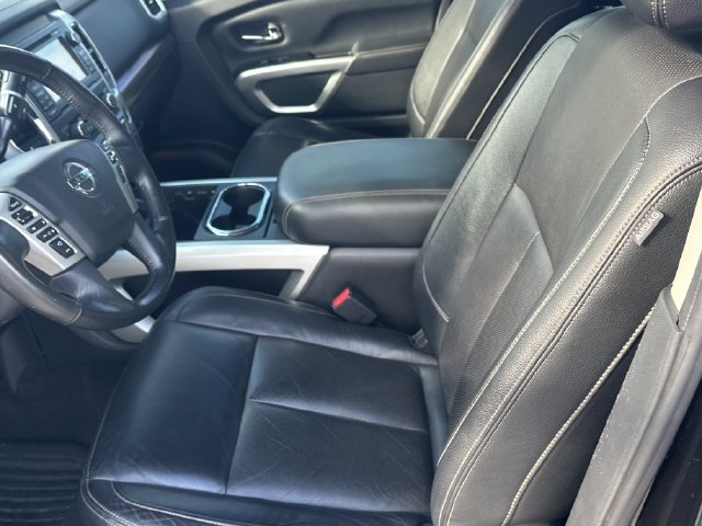 Used 2018 Nissan Titan SL w/ Chrome Package RWD image 19