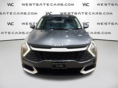 Used 2023 Kia Sportage LX image 4