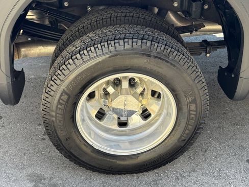 Used 2025 GMC Sierra 3500 Denali AWD/4WD image 46