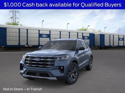 New 2026 Ford Explorer Active AWD/4WD image 2