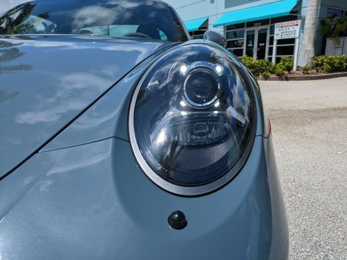 Used 2018 Porsche 911 Targa 4 GTS AWD/4WD image 10