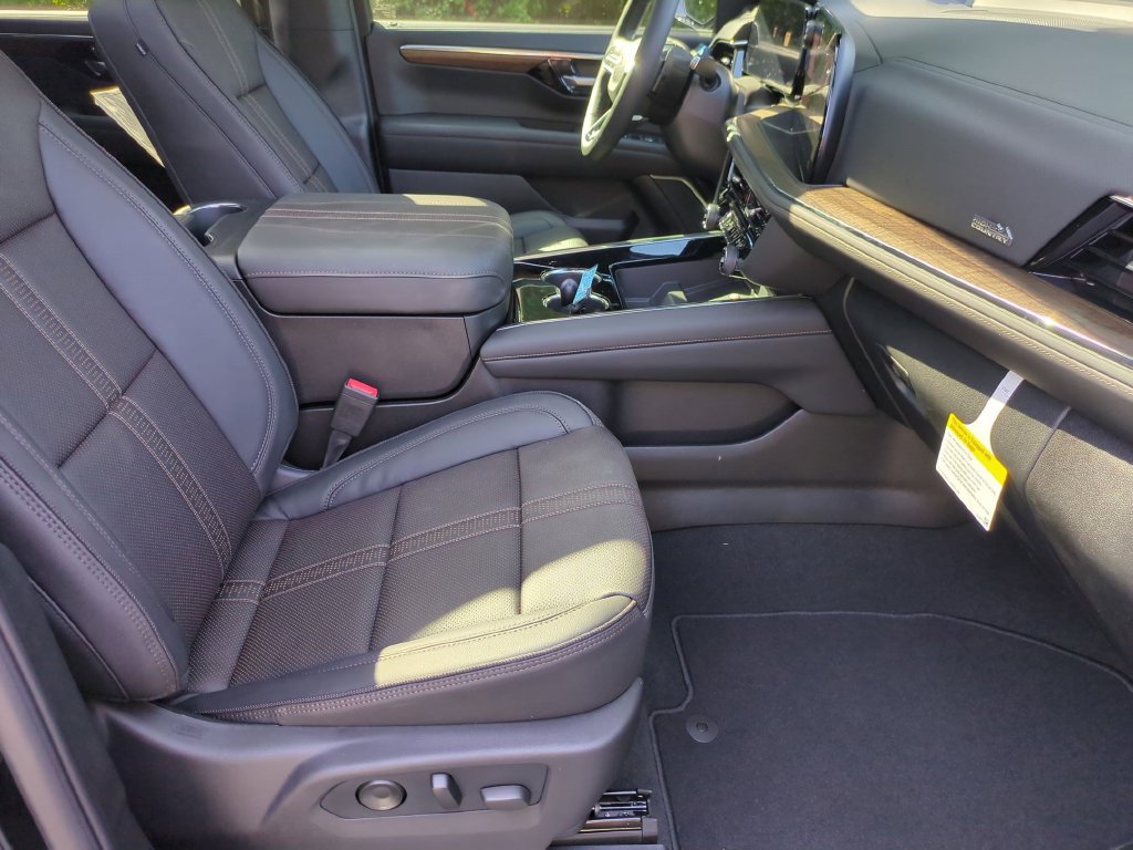 New 2026 Chevrolet Tahoe High Country AWD/4WD image 39