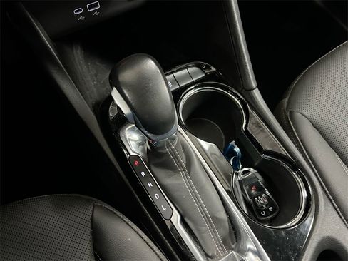 Used 2024 Buick Encore GX Sport Touring w/ Comfort Package image 16