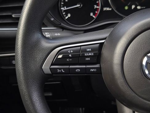 Certified 2025 MAZDA MAZDA3 s FWD image 21