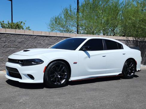 Used 2023 Dodge Charger Scat Pack w/ Plus Group RWD image 4