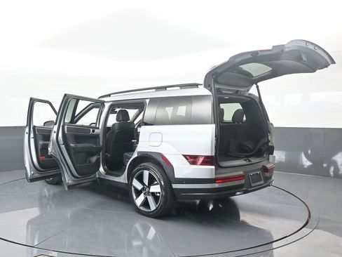 Used 2024 Hyundai Santa Fe Limited image 93