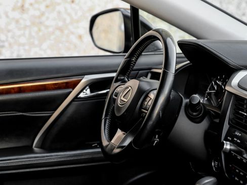 Used 2018 Lexus RX 350L AWD image 16