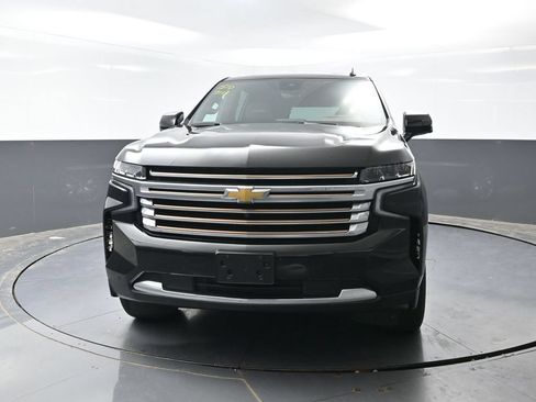 Used 2023 Chevrolet Suburban High Country AWD/4WD image 8