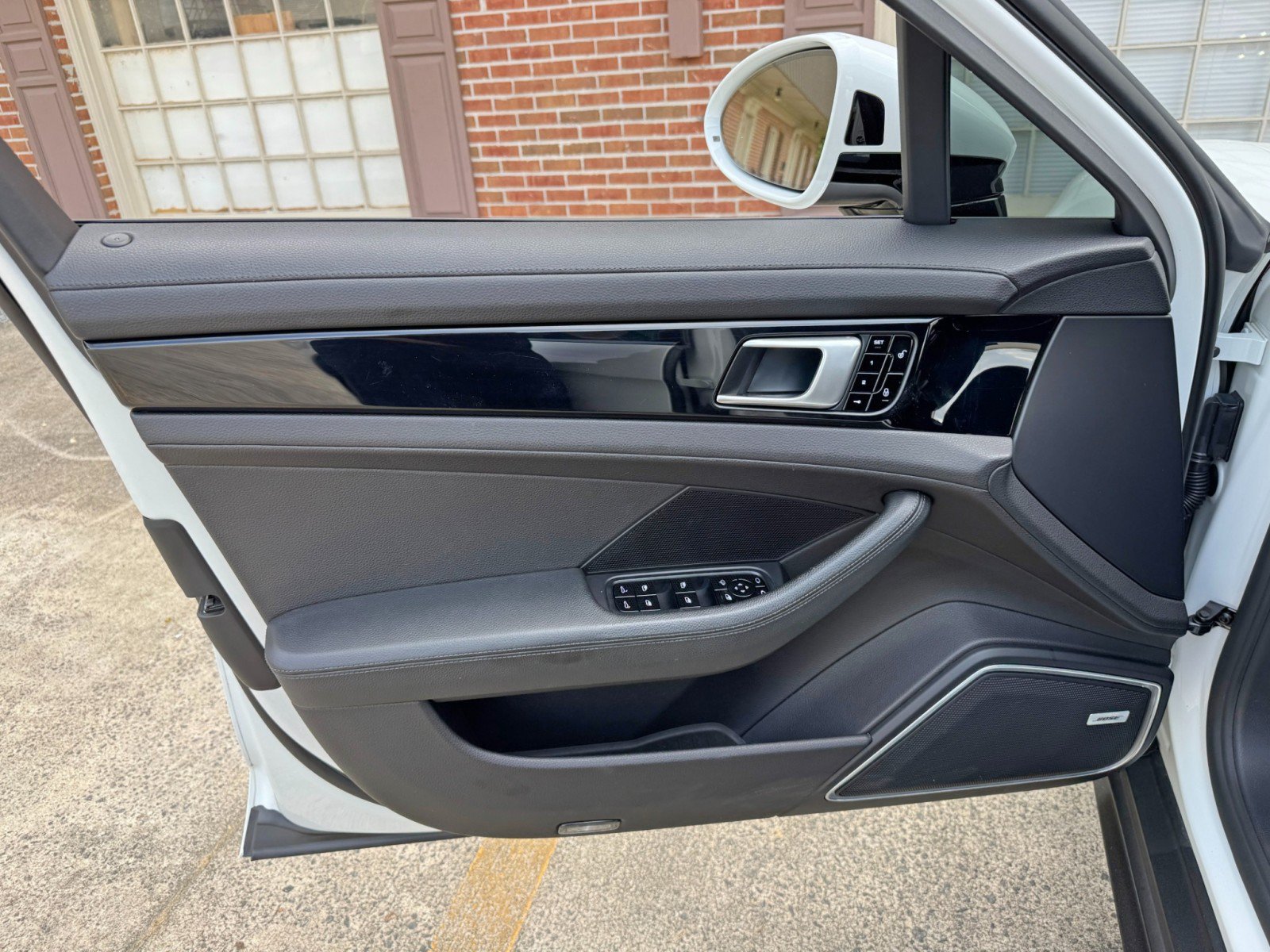 Used 2018 Porsche Panamera image 46