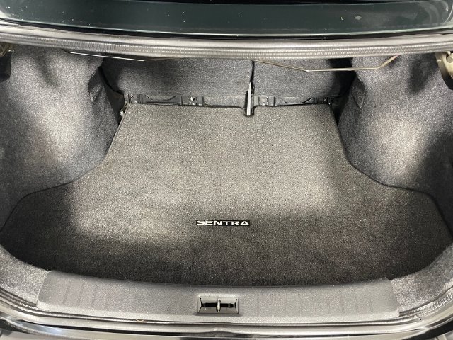 Used 2014 Nissan Sentra SV FWD image 17