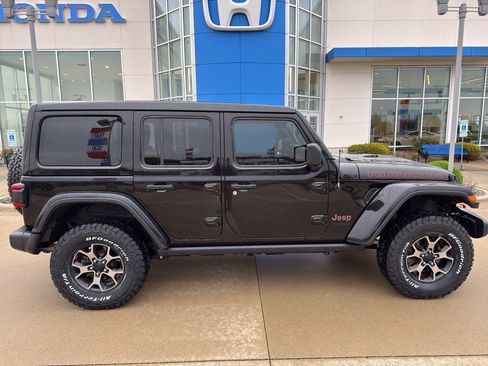 Used 2018 Jeep Wrangler Unlimited Rubicon AWD/4WD image 4
