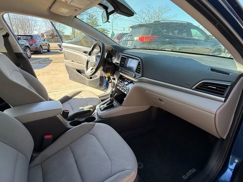 Used 2020 Hyundai Elantra SEL image 12