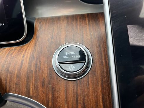 Certified 2023 Mercedes-Benz C 300 4MATIC Sedan image 26