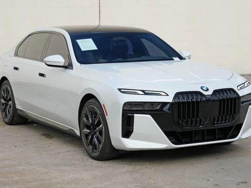 Used 2023 BMW 740i RWD image 66