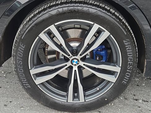 Certified 2023 BMW X7 xDrive40i w/ Executive Package image 8