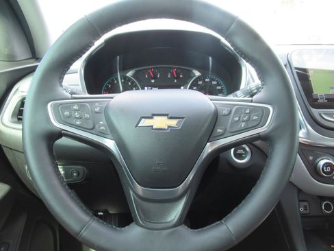 Used 2018 Chevrolet Equinox Premier FWD image 23
