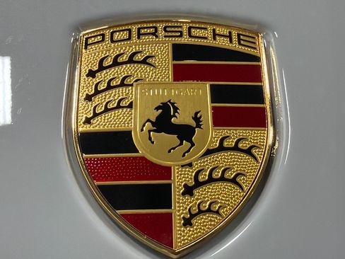 Used 2026 Porsche Macan S AWD/4WD image 12