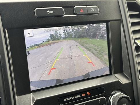 Used 2019 Ford F150 XL w/ Equipment Group 101A Mid AWD/4WD image 12