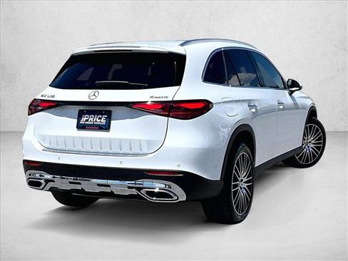 Used 2026 Mercedes-Benz GLC 300 4MATIC image 2