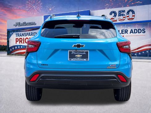 New 2026 Chevrolet Trax RS w/ Sunroof Package FWD image 8