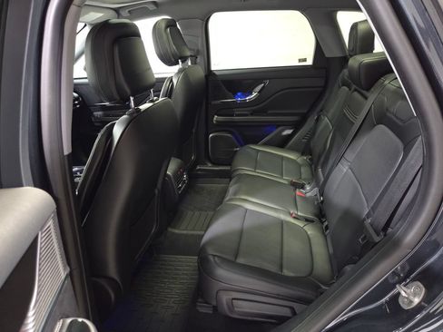 Used 2022 Lincoln Corsair Reserve w/ Equipment Group 201A AWD/4WD image 18